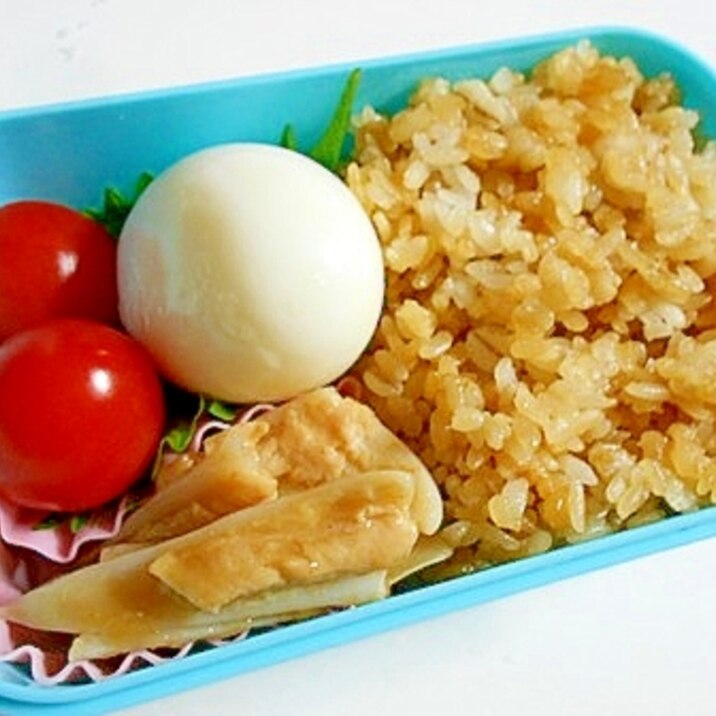 鶏なんこつ炒めとゆで卵の　親子弁当